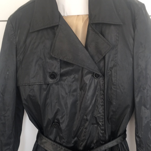 Classic Long Women's Trench Coat - Picture 4 of 12